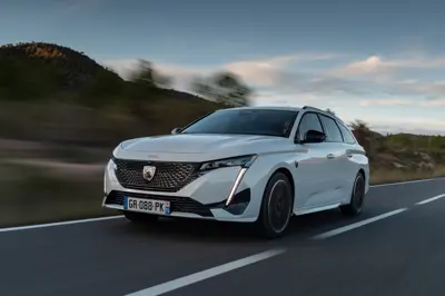 Peugot E-308 SW