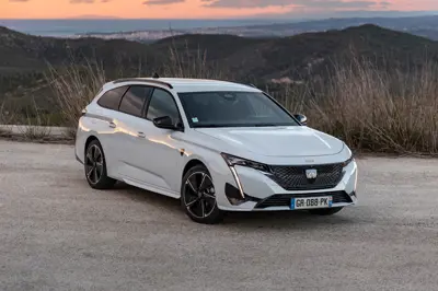 Peugot E-308 SW