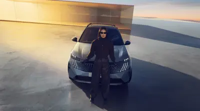 Peugot E-5008