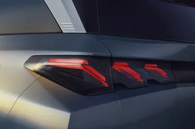 Peugot E-5008 Long Range
