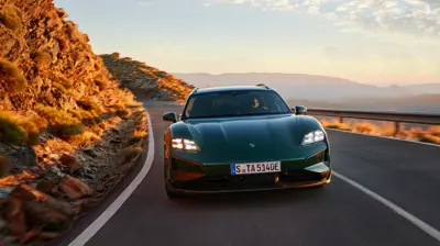 Porsche Taycan Turbo Cross Turismo
