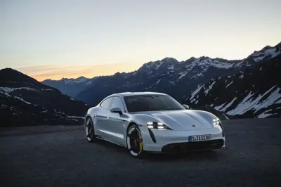 Porsche Taycan Turbo S (GEN1)