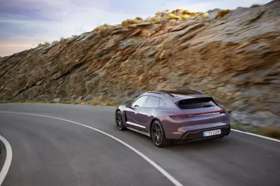 Porsche Taycan Turbo S Sport Turismo