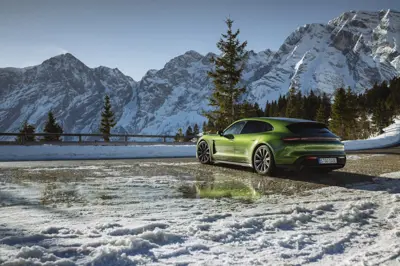Porsche Taycan Turbo Sport Turismo (GEN1)