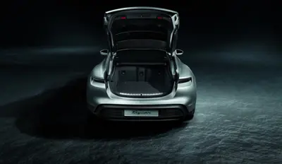 Porsche Taycan Turbo Sport Turismo (GEN1)