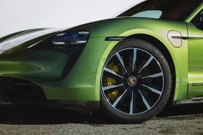 Porsche Taycan Turbo Sport Turismo (GEN1)