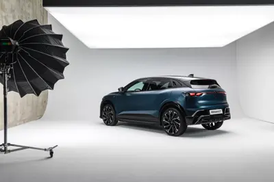 Renault Megane E-Tech 67 kWh - Gallery Image