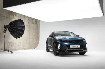 Renault Megane E-Tech 67 kWh - Gallery Image
