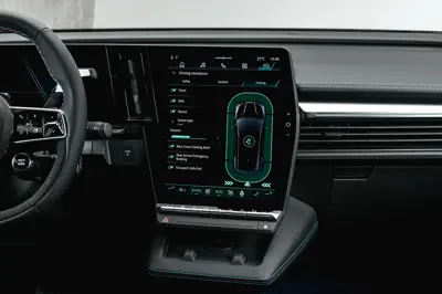 Renault Megane E-Tech 67 kWh - Gallery Image
