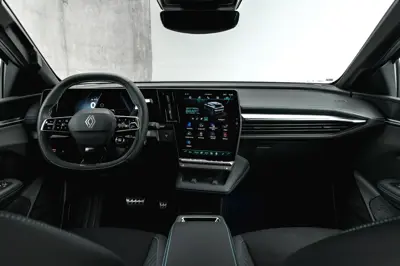 Renault Megane E-Tech 67 kWh - Gallery Image