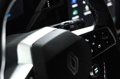 Renault Megane E-Tech 67 kWh - Gallery Image
