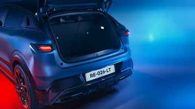 Renault Megane E-Tech 67 kWh - Gallery Image