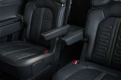 Rivian R1S Dual-Motor AWD MP - Gallery Image