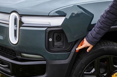 Rivian R1S Dual-Motor AWD SP