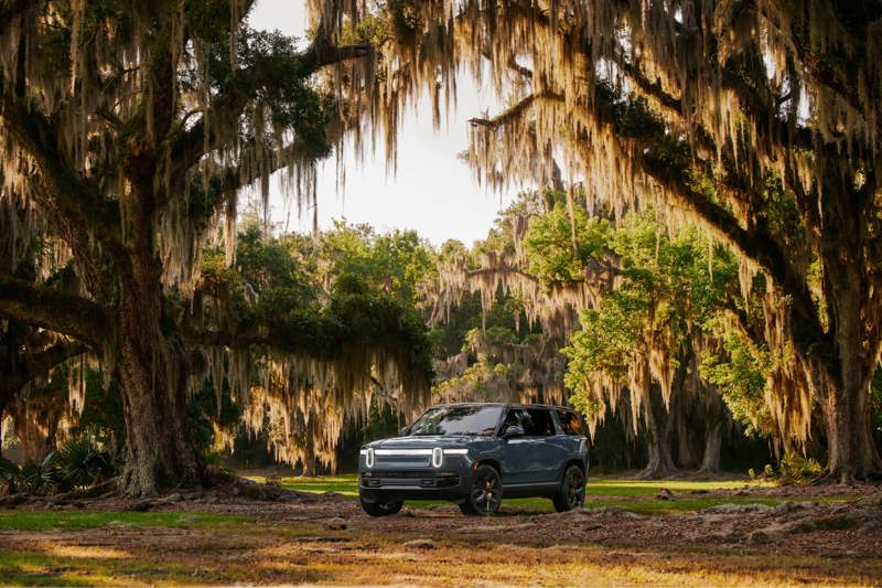 Rivian R1S Dual-Motor AWD SP