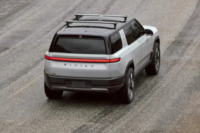 Rivian R2 Dual-Motor AWD - Gallery Image