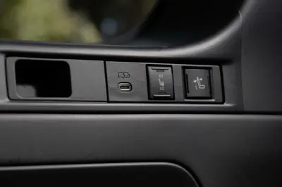 Subaru Getaway AWD 95.8 kWh - Gallery Image