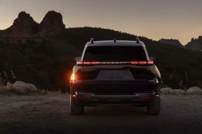 Subaru Getaway AWD 95.8 kWh - Gallery Image