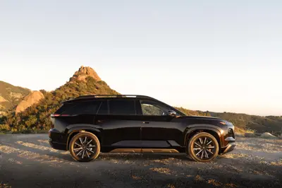 Subaru Getaway AWD 95.8 kWh - Gallery Image