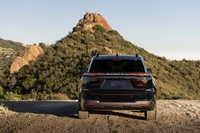 Subaru Getaway AWD 95.8 kWh - Gallery Image