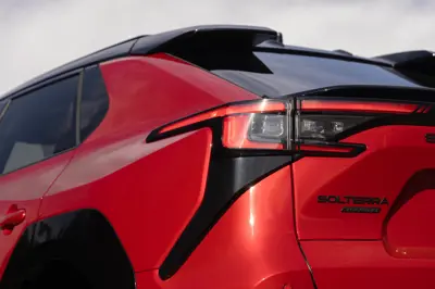 Subaru Solterra AWD - Gallery Image