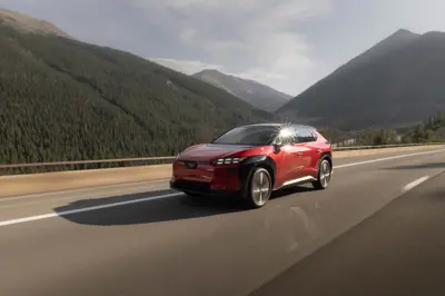 Subaru Solterra AWD - Gallery Image