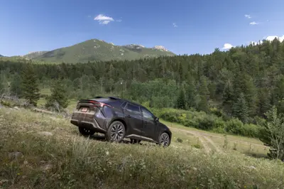 Subaru Solterra AWD - Gallery Image