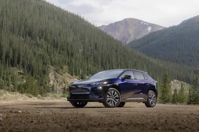 Subaru Solterra AWD - Gallery Image