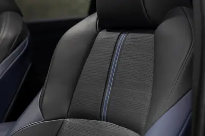 Subaru Solterra AWD - Gallery Image