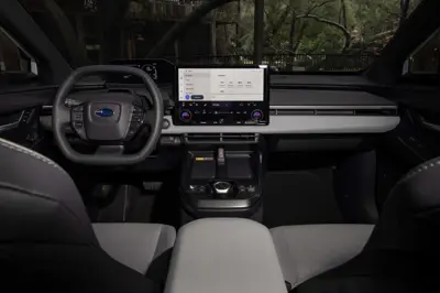 Subaru Solterra AWD - Gallery Image