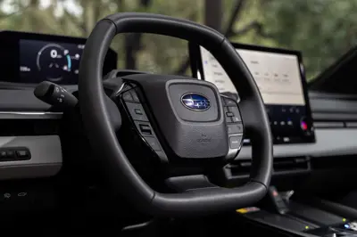 Subaru Solterra AWD - Gallery Image