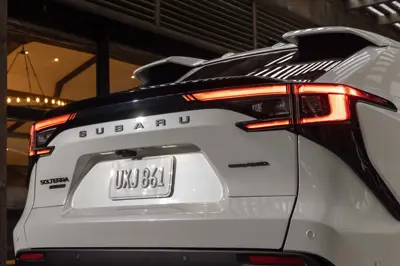 Subaru Solterra AWD - Gallery Image