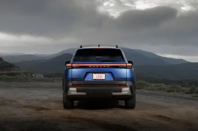 Subaru E-Outback AWD - Gallery Image