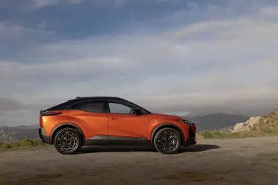 Subaru Uncharted AWD - Gallery Image