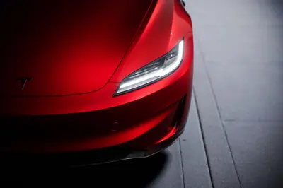 Tesla Model 3 Performance