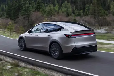 Tesla Model Y L