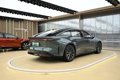 Toyota bZ7 600 - Gallery Image