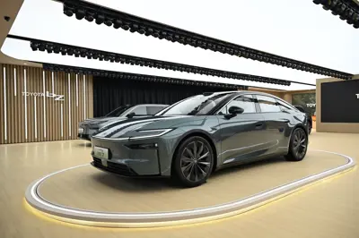 Toyota bZ7 600 - Gallery Image