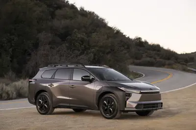 Toyota bZ Woodland AWD - Gallery Image