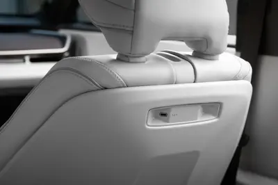 Toyota Highlander AWD 95.8 kWh - Gallery Image