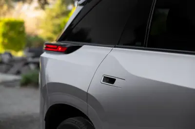 Toyota Highlander AWD 95.8 kWh - Gallery Image