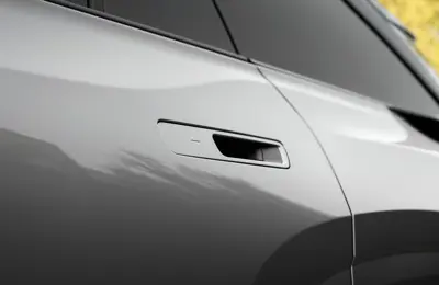 Toyota Highlander AWD 95.8 kWh - Gallery Image