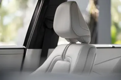 Toyota Highlander AWD 95.8 kWh - Gallery Image