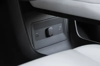 Toyota Highlander AWD 95.8 kWh - Gallery Image