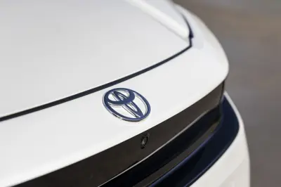 Toyota Urban Cruiser 61.1 kWh AWD