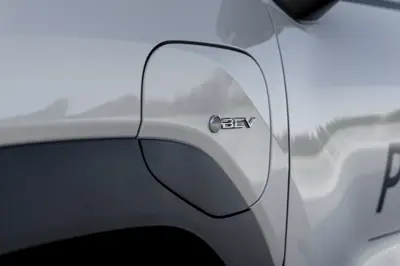 Toyota Urban Cruiser 61.1 kWh AWD