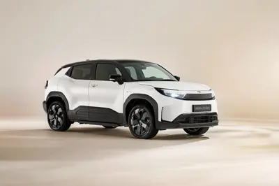 Toyota Urban Cruiser 61.1 kWh AWD