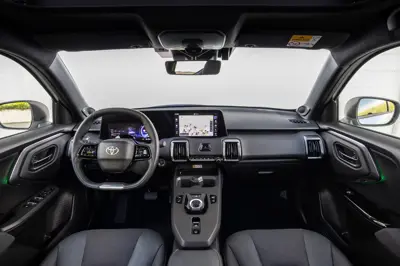 Toyota Urban Cruiser 61.1 kWh AWD