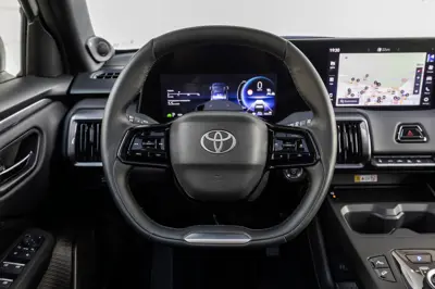 Toyota Urban Cruiser 61.1 kWh AWD