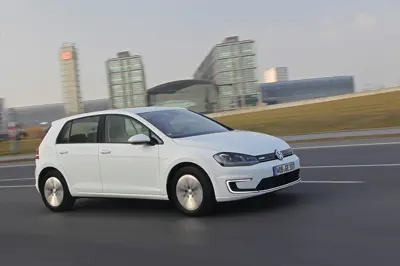 Volkswagen e-Golf 24.2 kWh - Gallery Image